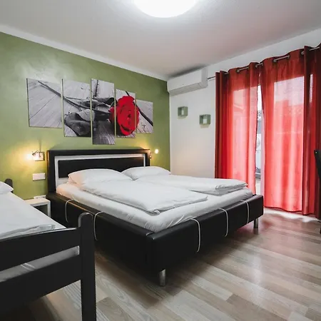 Park & Gaestehaus فندق 3*