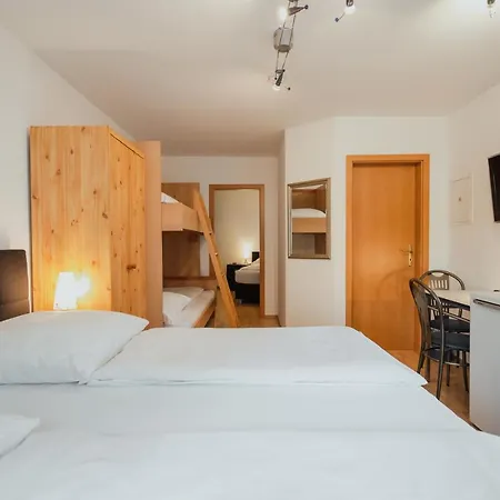Park & Gaestehaus 3*