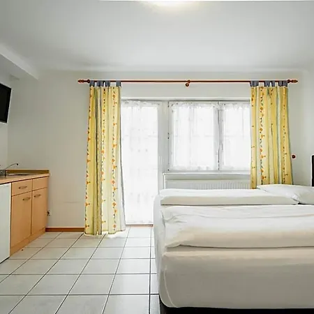 Park & Gaestehaus 3*