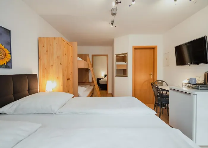 Park & Gaestehaus 3*